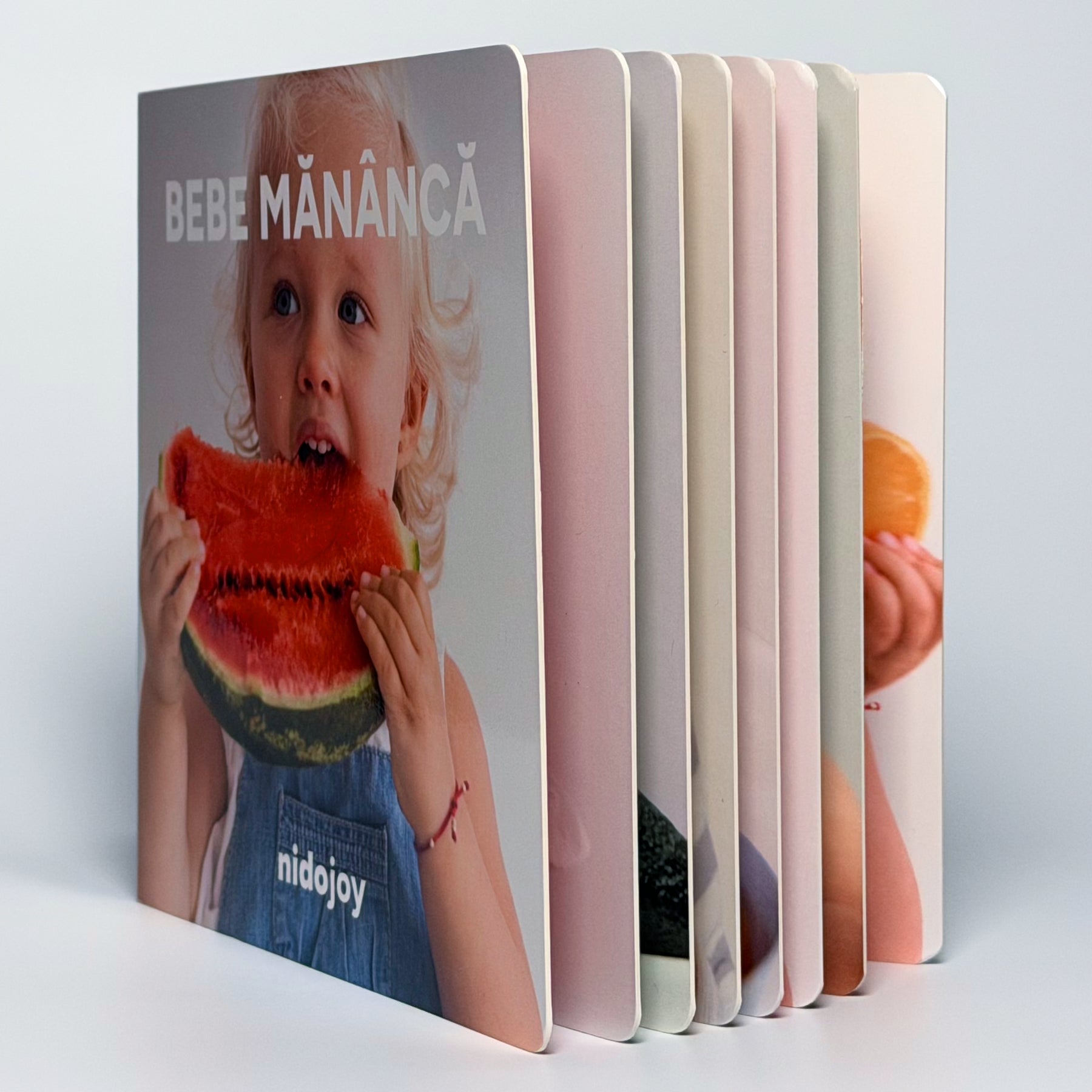 „Bebe mănâncă” – Carte cartonată