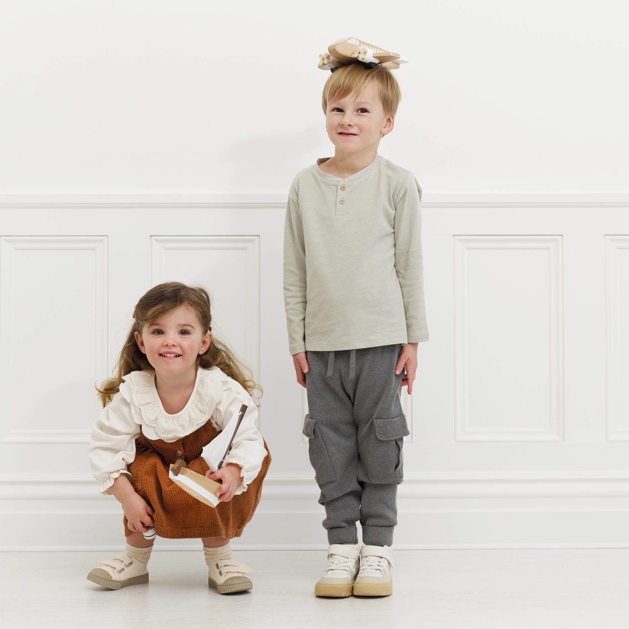 Avion din lemn cu elice rotativă – Le Toy Van